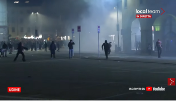 LUPTE de stradă, înaintea meciului Italia – Israel. Protestatarii aruncă cu grenade lacrimogene. Forțele de ordine (…)