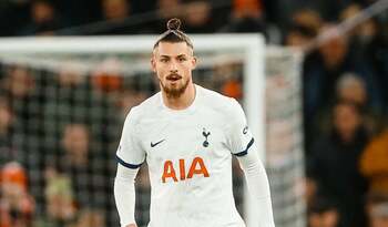 Radu Drăguşin nu a fost inclus de Tottenham pe lista UEFA pentru faza grupei Ligii Campionilor