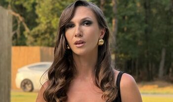 Adela Popescu, impresionată de o apariție surpriză la casa ei de la Șușani. Motivul pentru care a plâns: „Mi-au (…)