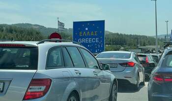 Trafic aglomerat pe DN 5 Giurgiu-Ruse/ Pe tronsonul bulgar al Podului Prieteniei se fac lucrări de reparaţii