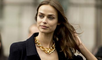 Ce ingrediente toxice ar trebui să eviți atunci când îți cumperi produse cosmetice