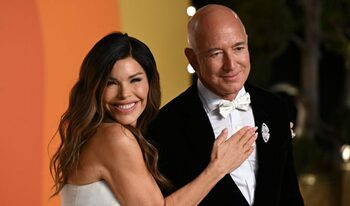 Ce roluri vor îndeplini Jeff Bezos și Lauren Sánchez Bezos la Gala Met 2026 și de ce decizia a stârnit controverse