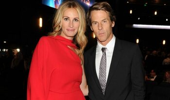 Julia Roberts și Danny Moder au sărbătorit 23 de ani de căsnicie. Imagini rare dezvăluite de celebrul cuplu: (…)