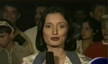 Recunoști cine este vedeta PRO TV din imagine? Lucrează în trust din anul 1999