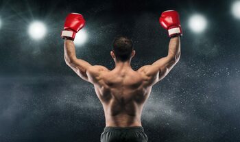 Un boxer cunoscut ar fi avut legături cu un cartel și ar fi făcut trafic de arme