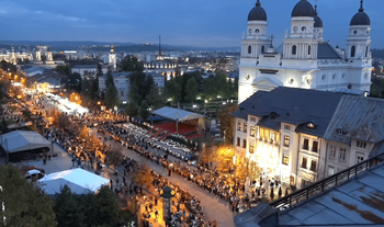 Iași: 25.000 de pelerini așteaptă să se închine la Sfânta Cuvioasă Parascheva; peste 75.000 au trecut deja pe la (…)
