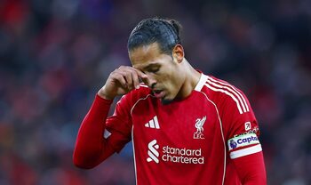 A fost măcel pe Anfield! Liverpool, desființată de Nottingham Forest și Slot e pe făraș