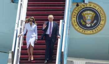 Incident în spațiul aerian al SUA înainte de vizita lui Donald Trump în Marea Britanie. Controlorul de trafic: „Lasă (…)