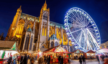 Franța întărește măsurile de securitate în jurul piețelor de Crăciun, din cauza amenințării teroriste „foarte mari”. (…)