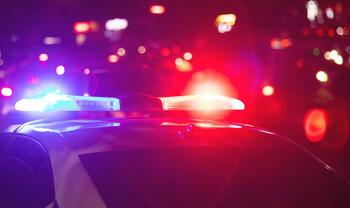 Copilă de 12 ani, în stare critică după ce a fost împuşcată de poliţie în locuinţa mamei ei din Germania