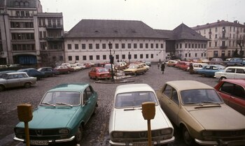 Cum s-a umplut România de mașini străine în anii ’90. Primii samsari au acoperit golul lăsat de era Ceaușescu
