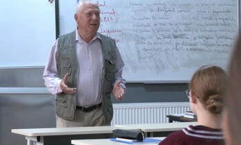 Ioan Brânzan, dascăl la 80 de ani. 
