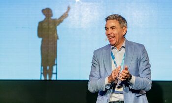 „Anastasiu nu mai poate fi vice-premier. Bolojan trebuie să îl demită urgent. Fără penali în funcții publice!”, (…)