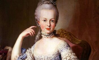Cum a ajuns regina exceselor Maria Antoaneta „flagelul şi vampirul francezilor”