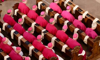 Conferința Episcopilor Catolici din Germania publică „linii directoare queer” pentru școli. Profesorilor li se (…)