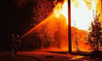 Ziua 1329 Spital lovit de bombă și un convoi umanitar atacat de ruși. Depozitul de combustibil din Crimeea arde de (…)