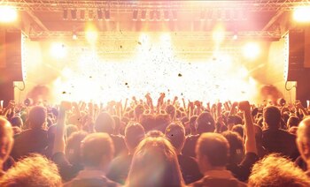 Ciocanul ideologic. Atacul violent din martie asupra unei trupe de rock din București stârnește noi dezbateri aprinse