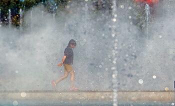 Urmează 6 zile cu temperaturi extreme în Capitală. La sol, valorile vor depăşi 55 - 60 de grade Celsius