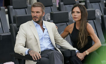 Ce ruşine pentru soții Beckham! Familia nurorii i-a acuzat că sunt prea zgârciți