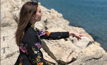 N-ai fi crezut că așa arată Vulpița acum! Veronica Stegaru a trecut prin două sarcini în ultimii cinci ani – GALERIE (…)