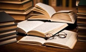 13 scriitori, nominalizaţi pe lista lungă a Booker Prize 2025