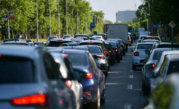 Primarul Capitalei propune interzicerea circulaţiei autovehiculelor de aprovizionare, curierat şi salubrizare între (…)