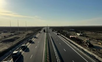 Drumul Expres Craiova-Pitești o ia la vale: alunecări de teren pe un tronson nou-nouț (Video)