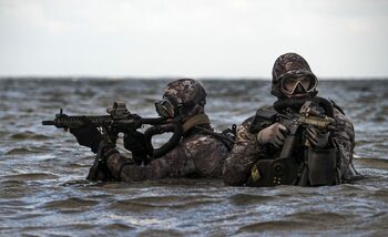 New York Times: Forțele speciale Navy SEALs ale SUA au ucis civili nord-coreeni în 2019. Misiunea aprobată de Trump (…)