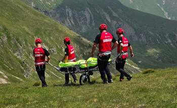 Salvamontiștii din Gorj, acțiune pentru acordarea primului ajutor medical și transportul unei persoane ce prezinta (…)