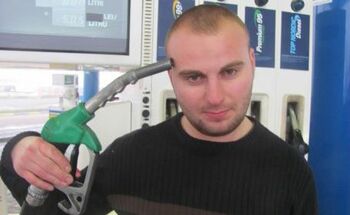 S-a scumpit benzina