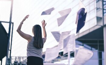 Revenge quitting: Demisiile spectaculoase care devin virale și inspiră alți angajați