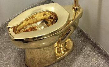 Cel mai celebru vas de toaletă din lume este scos la licitație în SUA. Care este prețul de pornire și povestea din spate