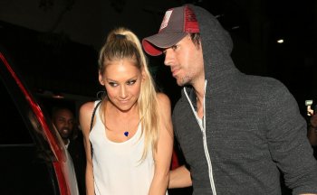 Ce avere au Anna Kournikova şi Enrique Iglesias împreună. Formează unul dintre cele mai puternice cupluri din lume