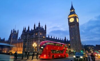 Primarii din Anglia vor putea introduce o taxă pentru turiştii cazaţi peste noapte, anunţă Guvernul britanic