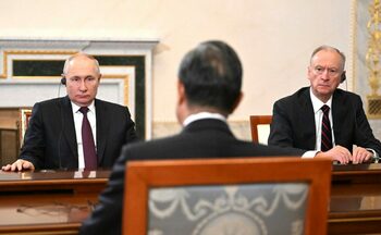Un oficial rus avertizează Tokyo să înceteze „politica de MILITARIZARE” împotriva Moscovei și Beijingului/ „Marina (…)