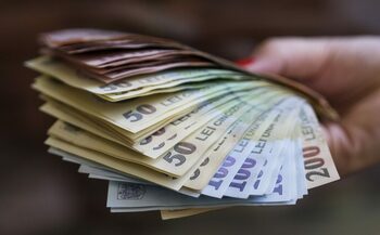 48% din economiile românilor stau blocate în conturi fără randament: cât profit pierd anual