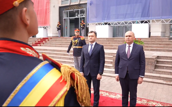 Ilie Bolojan a fost primit în Republica Moldova de omologul său, Dorin Recean. Cei doi oficiali vor ieși la (…)
