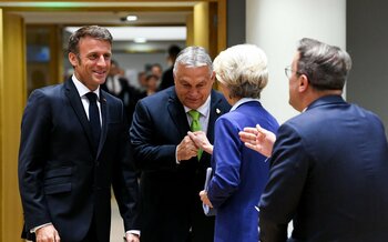 „E timpul să pleci”, îi spune Viktor Orban Ursulei von der Leyen în ajunul votului de încredere. Preşedinta Comisiei (…)