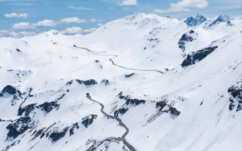 Bărbat acuzat de omor, după ce și-a lăsat iubita să moară de frig pe cel mai înalt munte din Austria