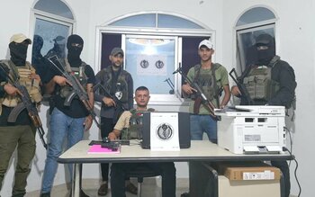 Hamas spune că a dat o „lovitură severă” unui grup armat care ameninţă securitatea în Gaza / Forța de Descurajare ar (…)