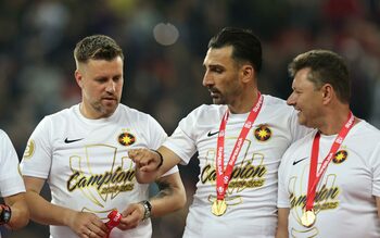 Pintilii l-a sunat pe Gigi Becali: „Eu și Charalambous plecăm fără discuții, fără nimic”. Patronul FCSB a luat (…)