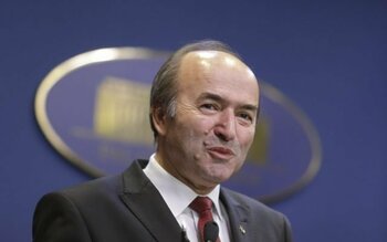 Tudorel Toader, fost ministru al Justiţiei, despre pensiile masgistraţilor: Cred că va trece de CCR