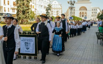 România, părăsită de majoritatea sașilor, șvabilor și evreilor. Cum s-a transformat structura demografică într-un secol