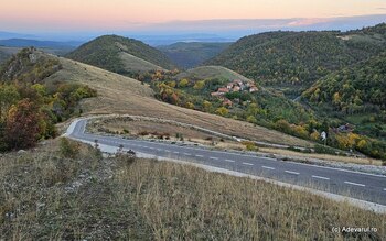 Transalpina bicicliștilor, pista-fantomă devenită o atracție turistică stranie, fără bicicliști