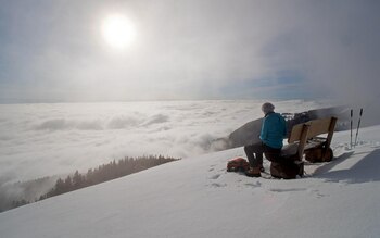 Pericolele ascunse ale drumețiilor pe munte iarna: „Considerați că nu există zonă sigură”
