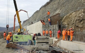 Harta autostrăzilor care intră în șantier în 2026. Două regiuni, ocolite până acum, mobilizează mii de muncitori în (…)