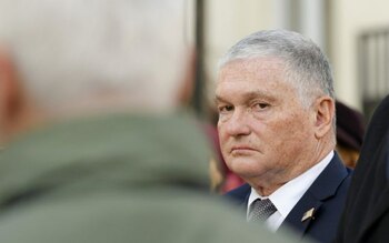 Un fost ambasador al SUA la București spune că retragerea trupelor este decizia Pentagonului, în „absența” lui Trump