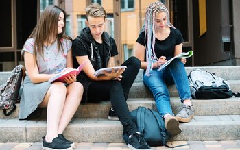 Care sunt cele mai bune țări din Europa pentru studenții care doresc să lucreze în timpul facultății. Reguli de (…)