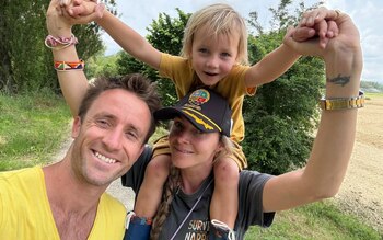 O familie s-a mutat în Italia pentru o viață mai bună. După șase luni, renunță și pleacă în SUA: „Birocrația ar (…)