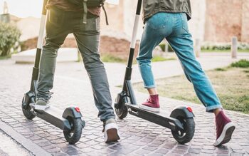 RCA-ul la biciclete electrice și trotinete va fi obligatoriu în România. Când va fi implementată legea